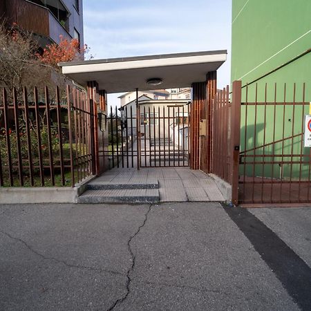 Ag Apartment Cormano Luaran gambar