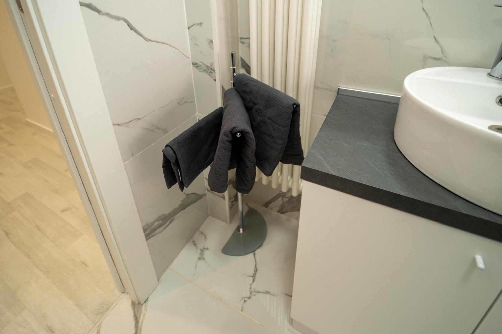 Ag Apartment Cormano Luaran gambar